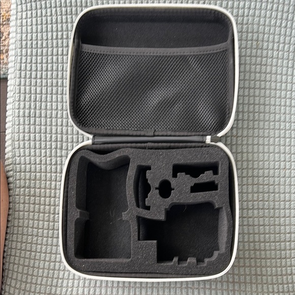 Action camera Carrying Case - Picture 1 of 4